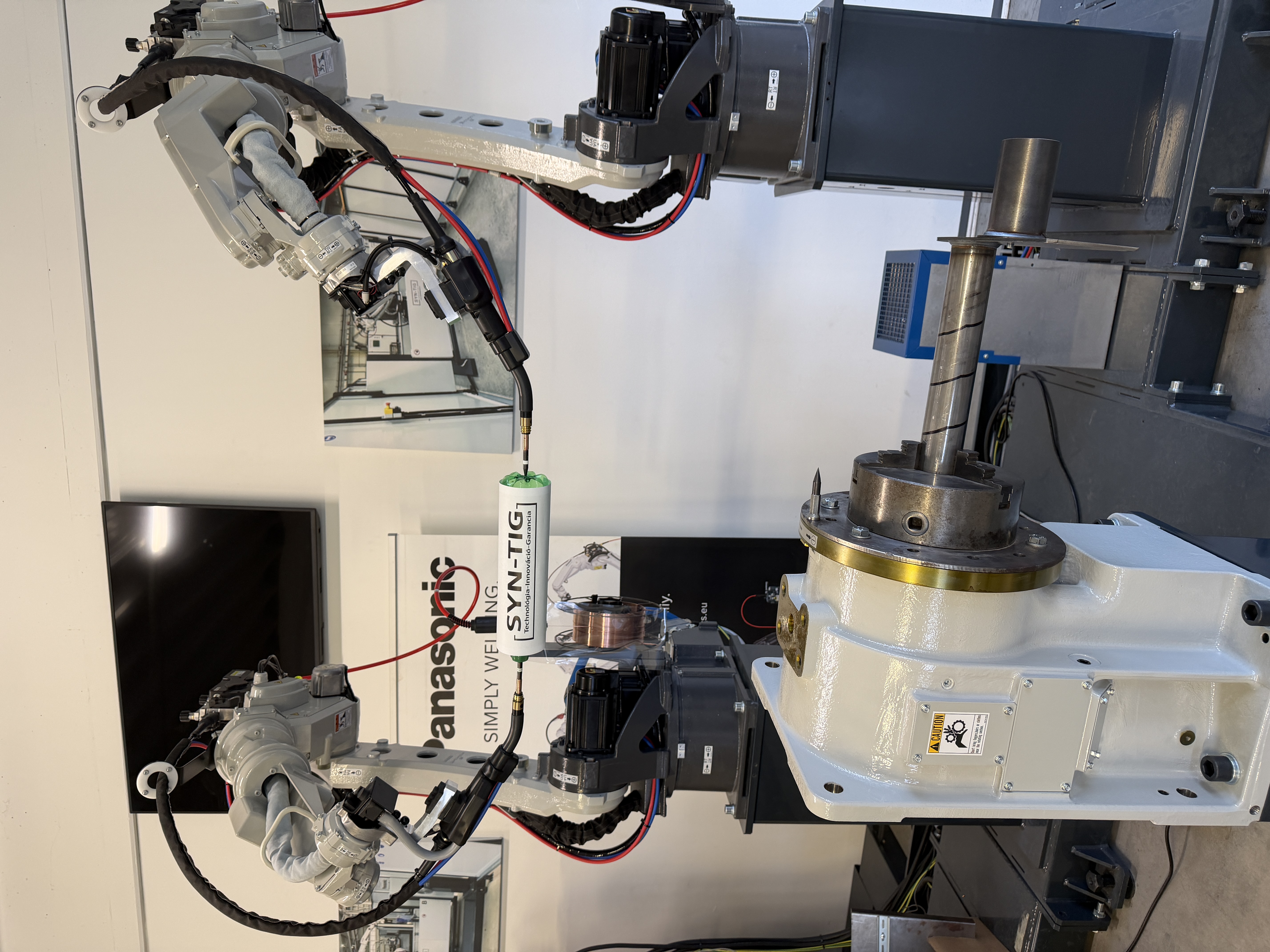 Panasonic G4 Twin Robot System